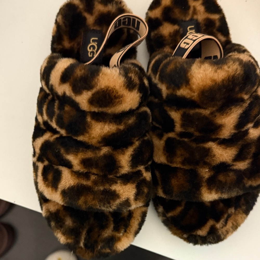 UGG Women's Tan and Black Fluffy Slippers